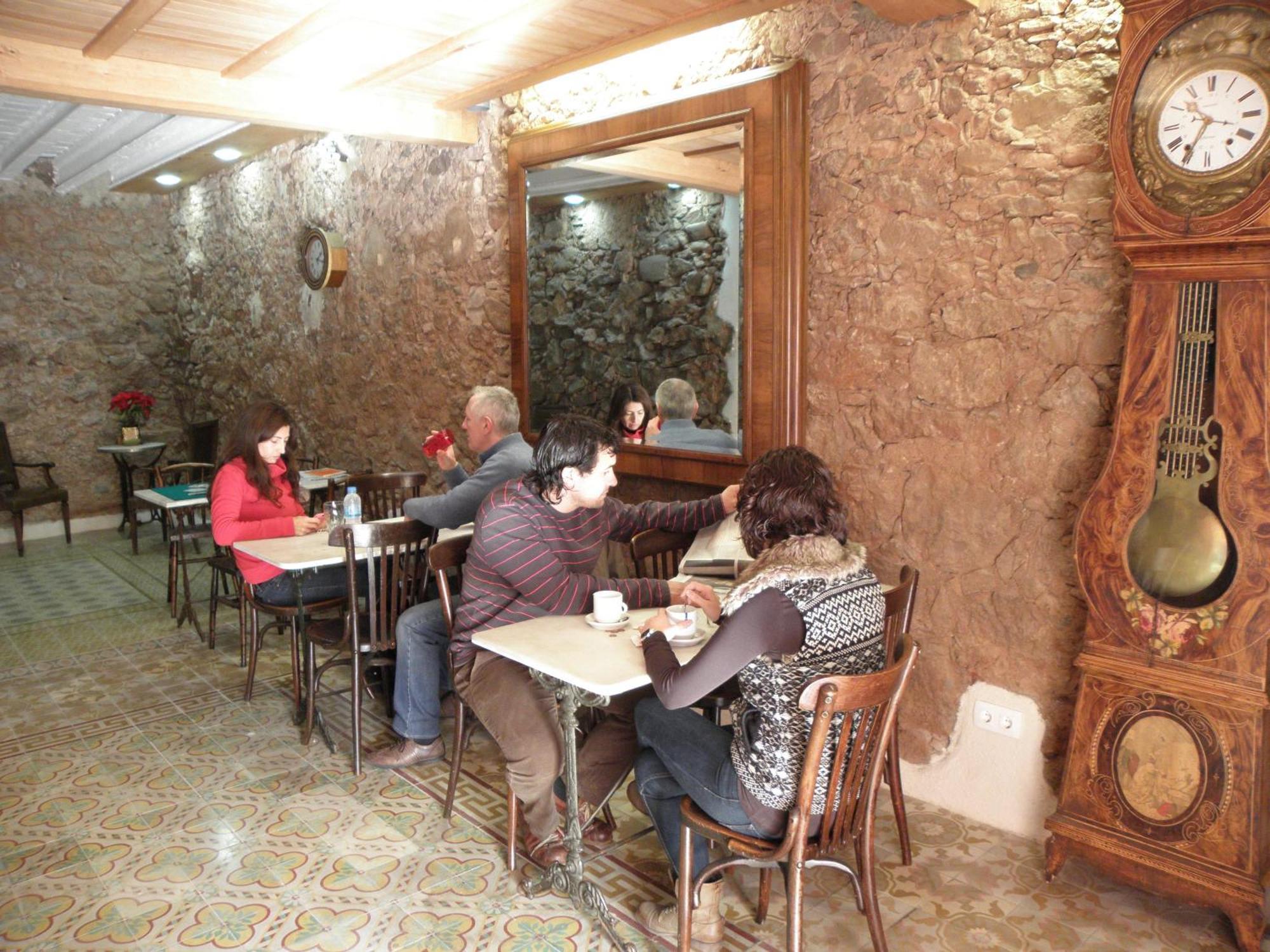 Hostal Cal Pla Sant Llorenc Savall Екстер'єр фото