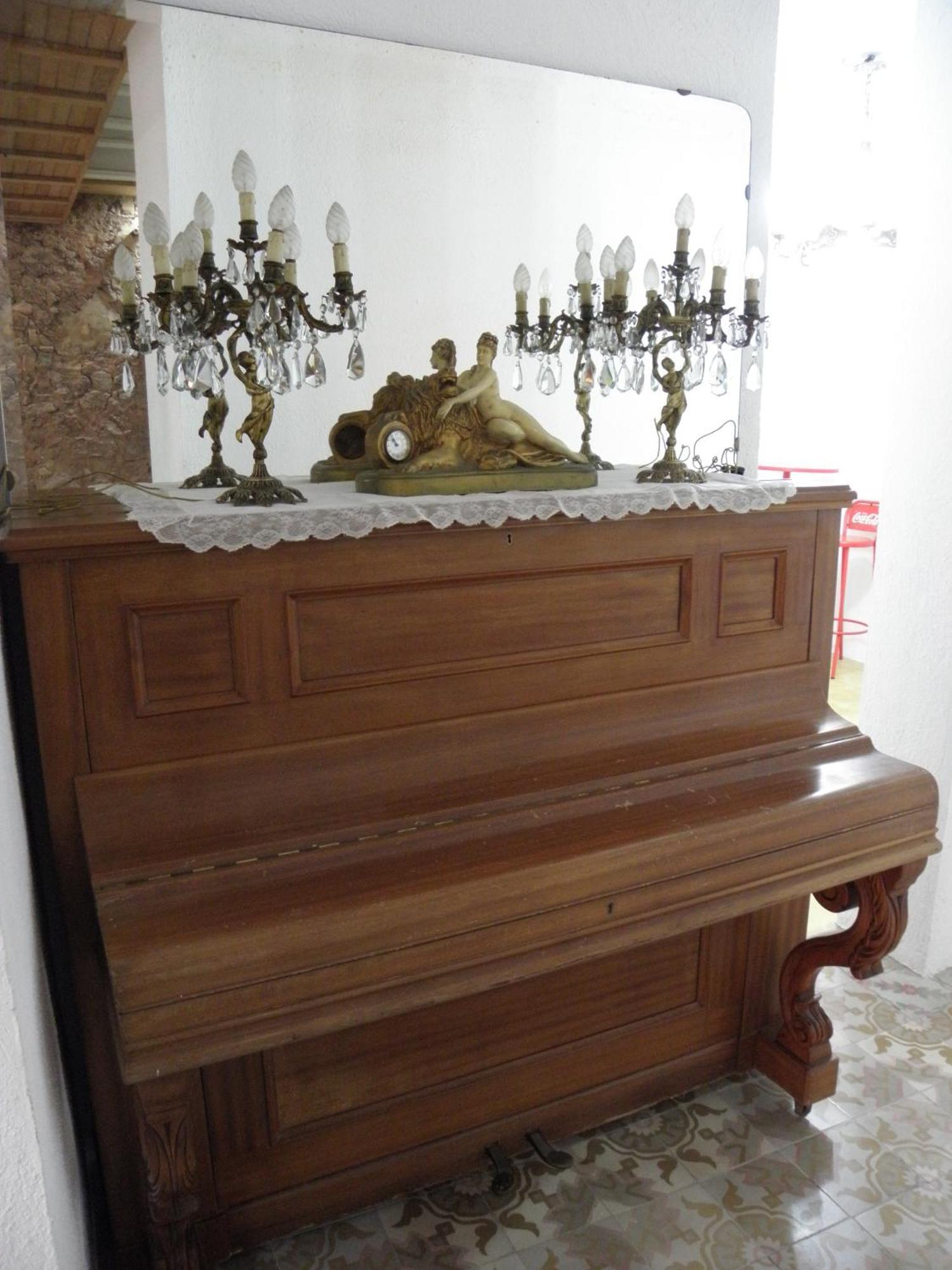Hostal Cal Pla Sant Llorenc Savall Екстер'єр фото
