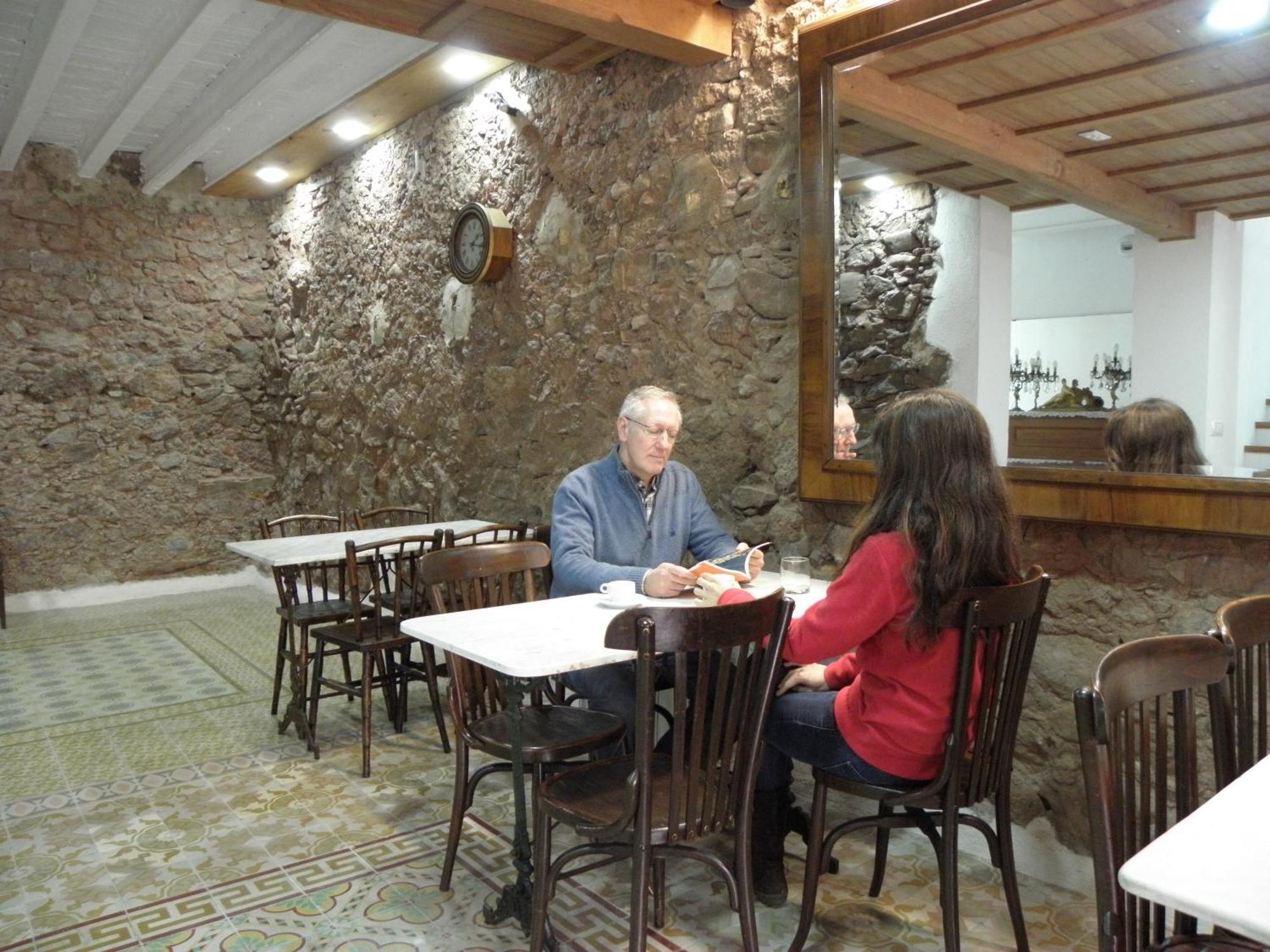 Hostal Cal Pla Sant Llorenc Savall Екстер'єр фото